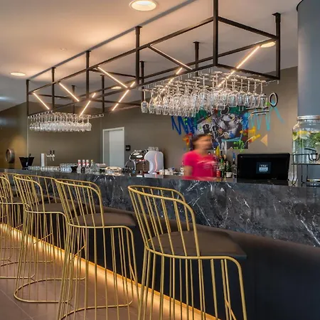 Hotel - The Niu, Ridge Halle Station By Ihg 3*