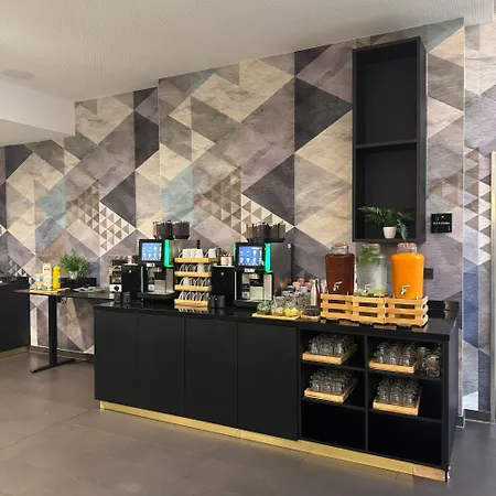 - The Niu, Ridge Halle Station By Ihg 3*