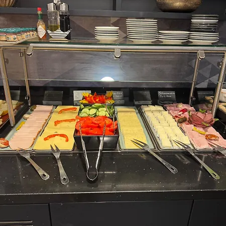 - The Niu, Ridge Halle Station By Ihg 酒店 3*