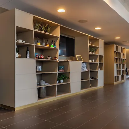 Hotel - The Niu, Ridge Halle Station By Ihg 3*