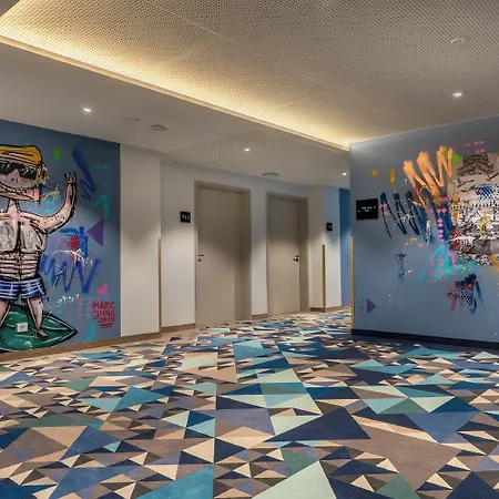 Hotel - The Niu, Ridge Halle Station By Ihg 3*
