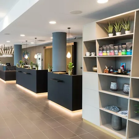 Hotel - The Niu, Ridge Halle Station By Ihg