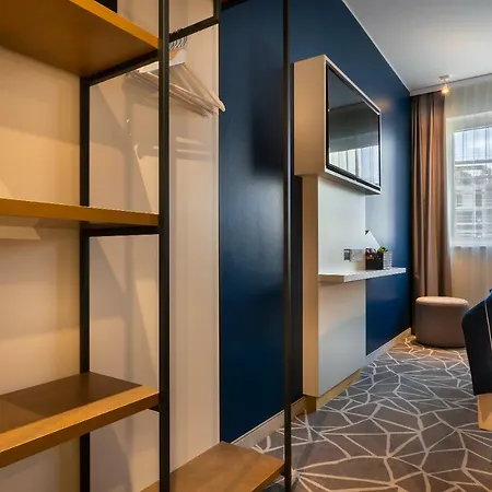 - The Niu, Ridge Halle Station By Ihg Hotel 3*