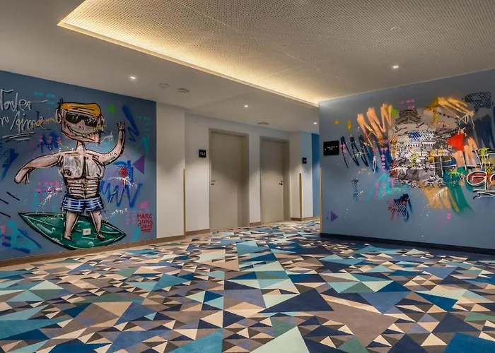 - The Niu, Ridge Halle Station By Ihg