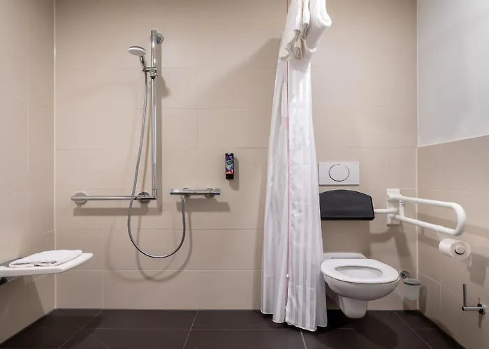 - The Niu, Ridge Halle Station By Ihg מלון 3*