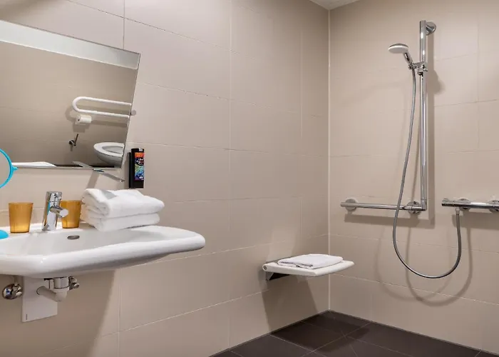 - The Niu, Ridge Halle Station By Ihg