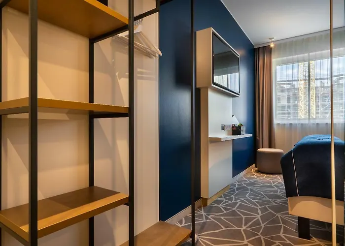 - The Niu, Ridge Halle Station By Ihg Hotel 3*